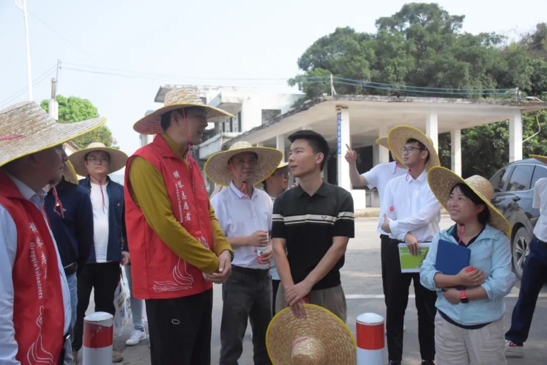 大橫琴集團(tuán)黨委組織下屬黨組織開(kāi)展義務(wù)植樹(shù)活動(dòng)